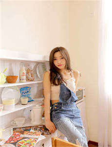 解脱美女睡衣