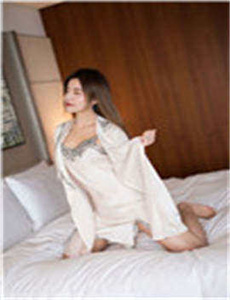 里美尤莉雅
