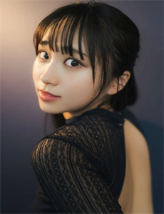 小鹤多姨