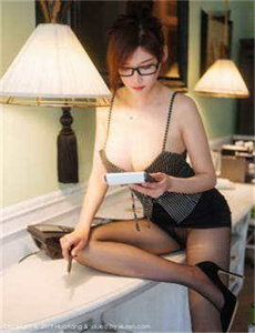 美女也烦恼在线观看